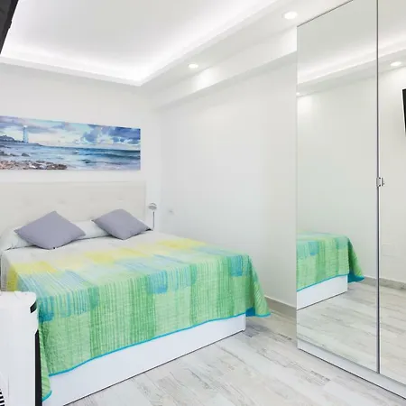 63 Cristianos First Sea Line, Wi Fi Appartement